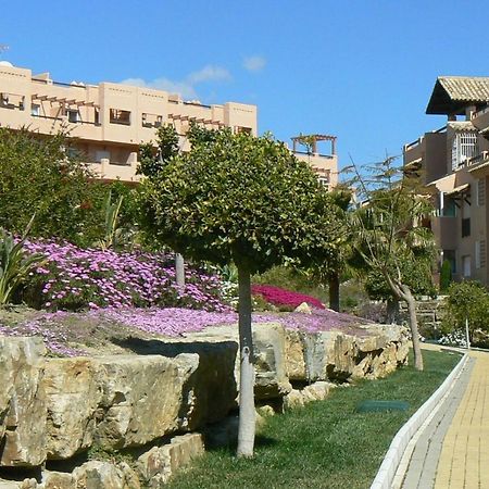 Apartamento Penthouse With Roof Terrace, Bbq, Pool- And Sea Views Buenas Noches Exterior foto