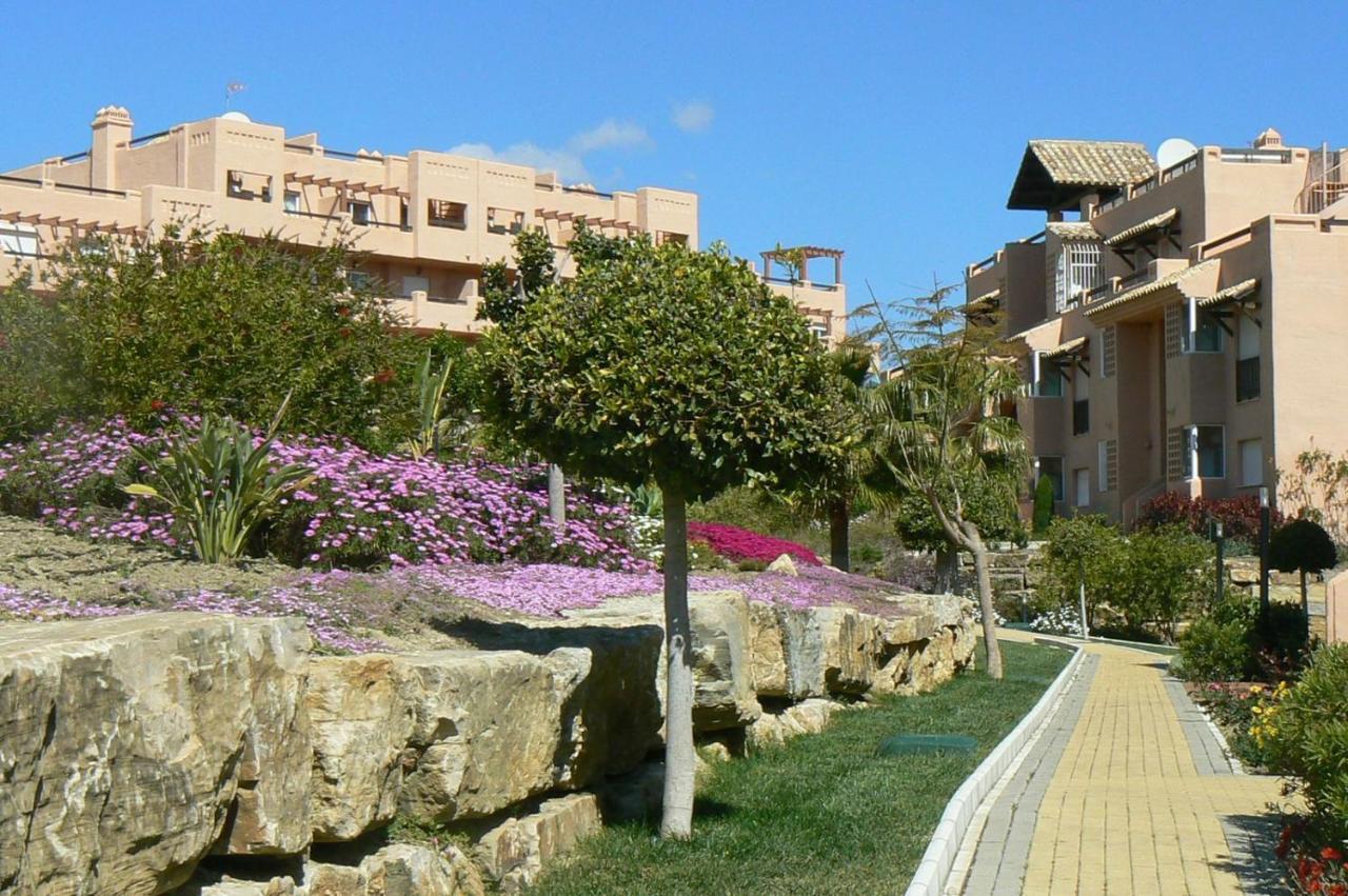 Apartamento Penthouse With Roof Terrace, Bbq, Pool- And Sea Views Buenas Noches Exterior foto