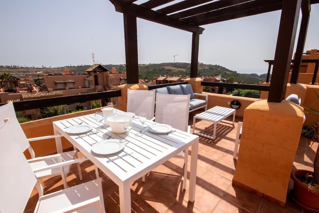 Apartamento Penthouse With Roof Terrace, Bbq, Pool- And Sea Views Buenas Noches Exterior foto