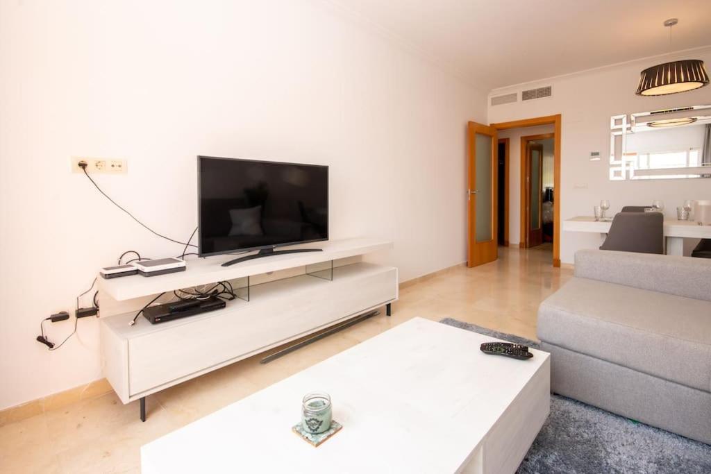 Apartamento Penthouse With Roof Terrace, Bbq, Pool- And Sea Views Buenas Noches Exterior foto